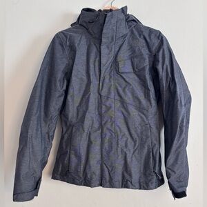 The North Face Women’s 2 in 1 Performance Jacket & inner fleece detachable hood